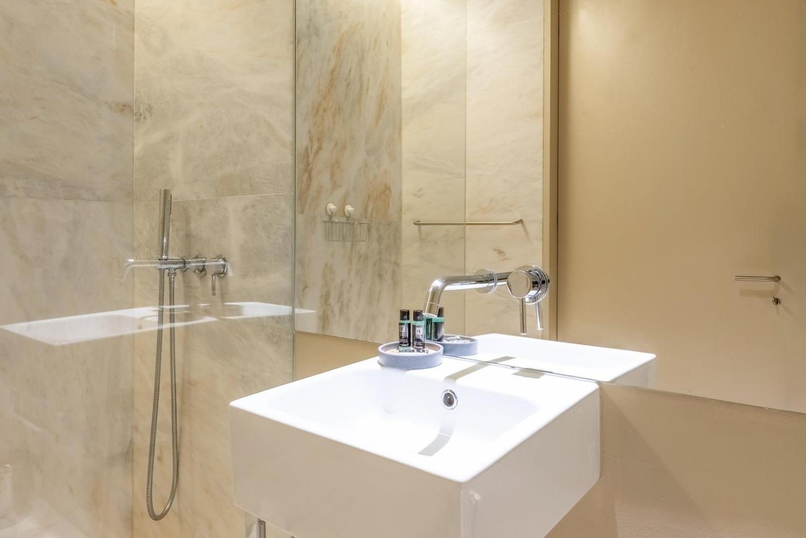 Appartamento Guestready - Time Out 106 Lisbona Esterno foto